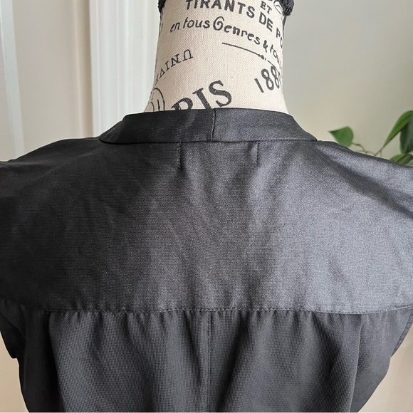 Trouvé Sleeveless Boxy V-Neck Button Down Top Black Sz XS - Picture 10 of 15